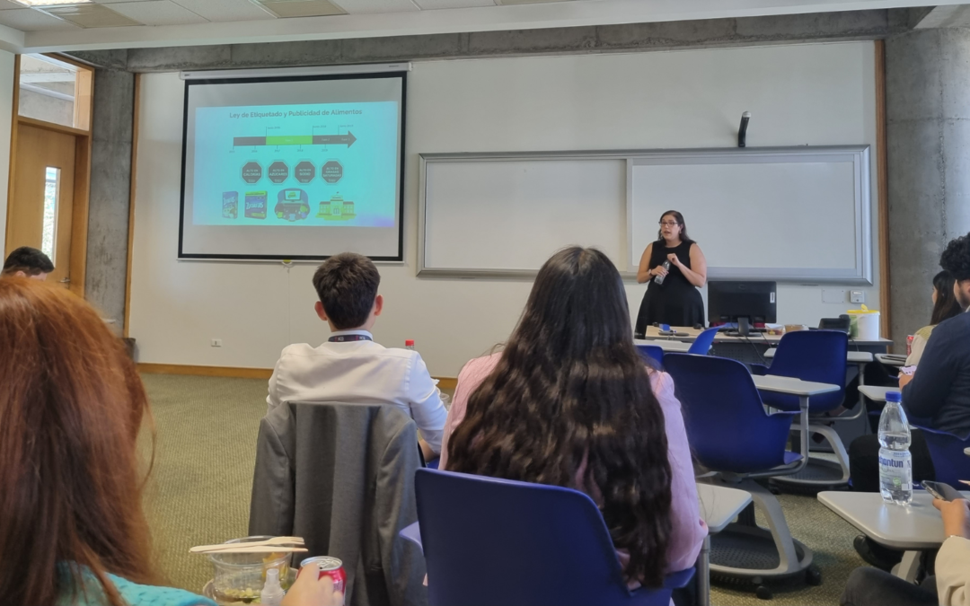 Natalia Rebolledo presentó sobre alimentación en estudiantes y uso de datos en Congreso ANEIICG